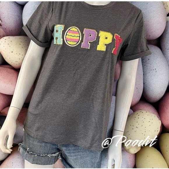 Hoppy Easter grey soft loose fit Easter holiday tee SMALL - Picture 3 of 7